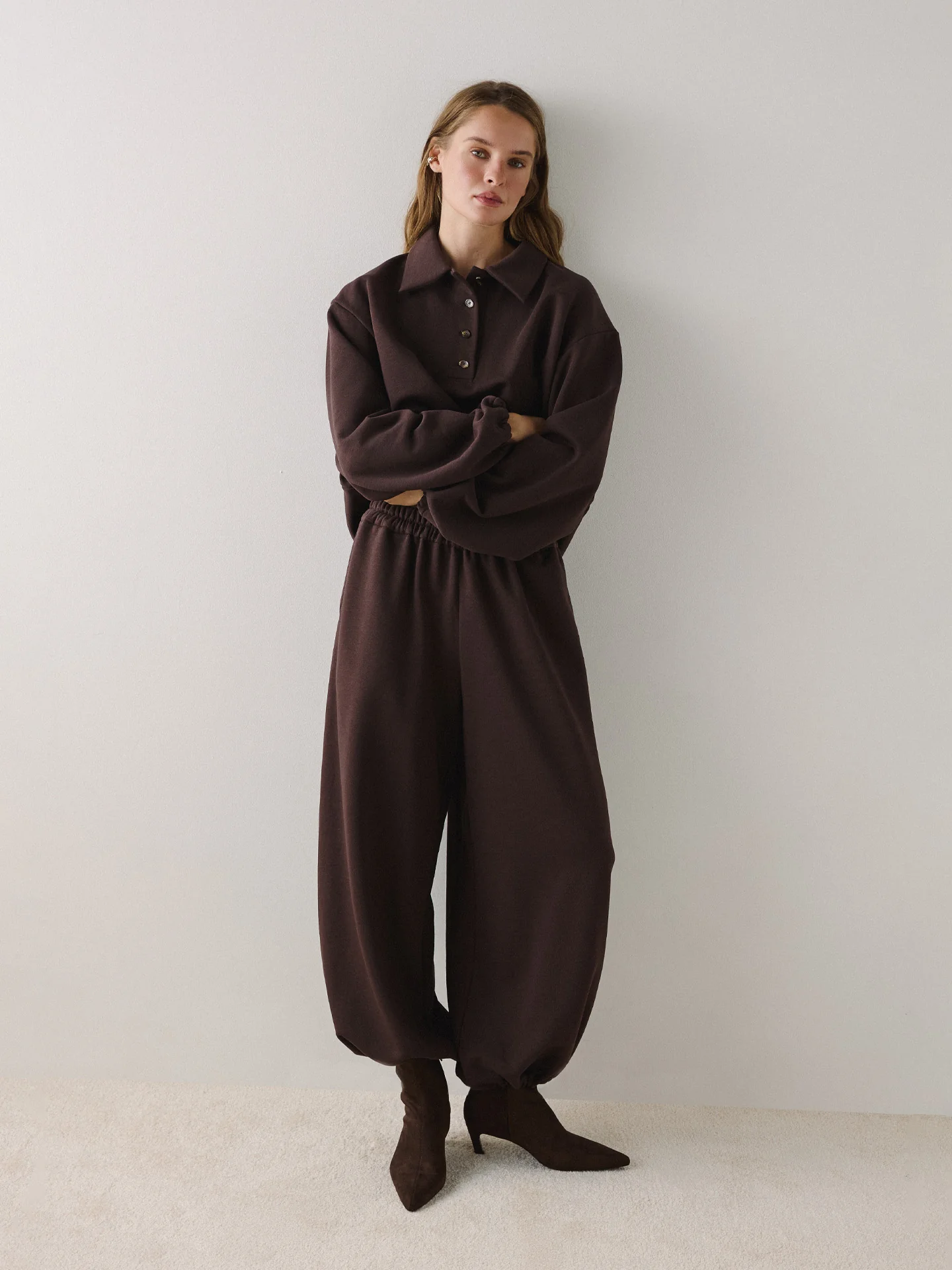 Коричневі штани на резинці Basic