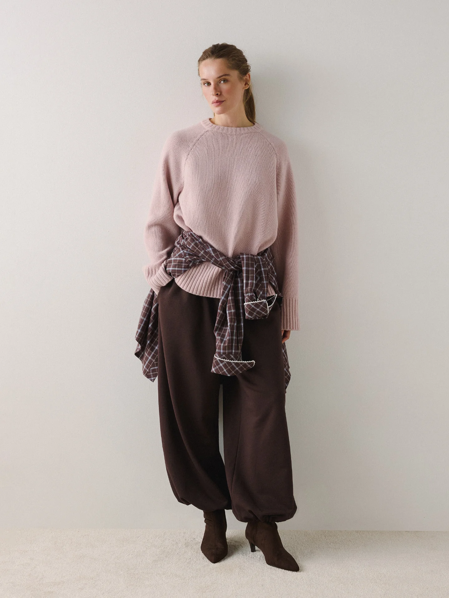 Вовняний рожевий светр Basic