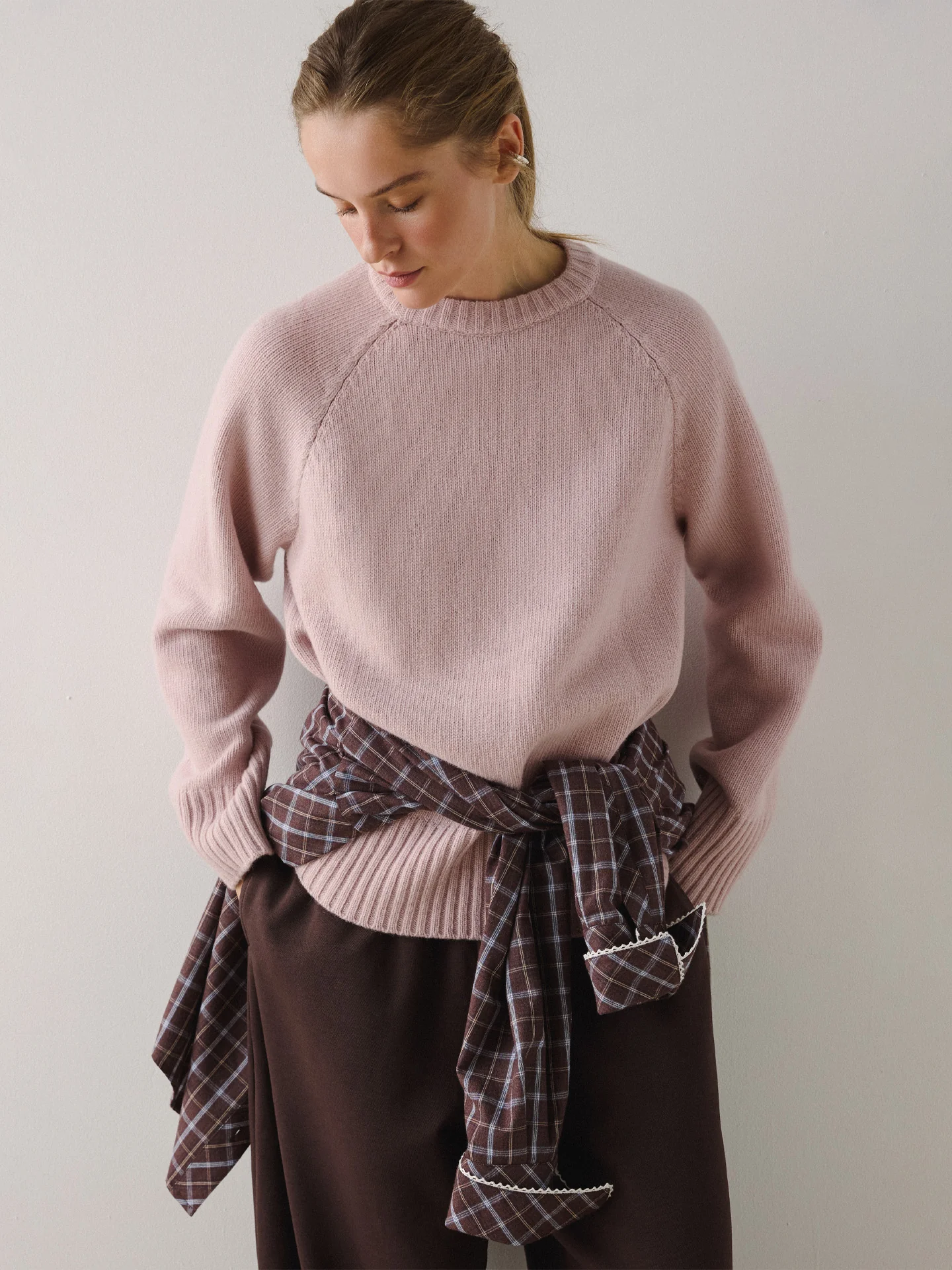 Вовняний рожевий светр Basic