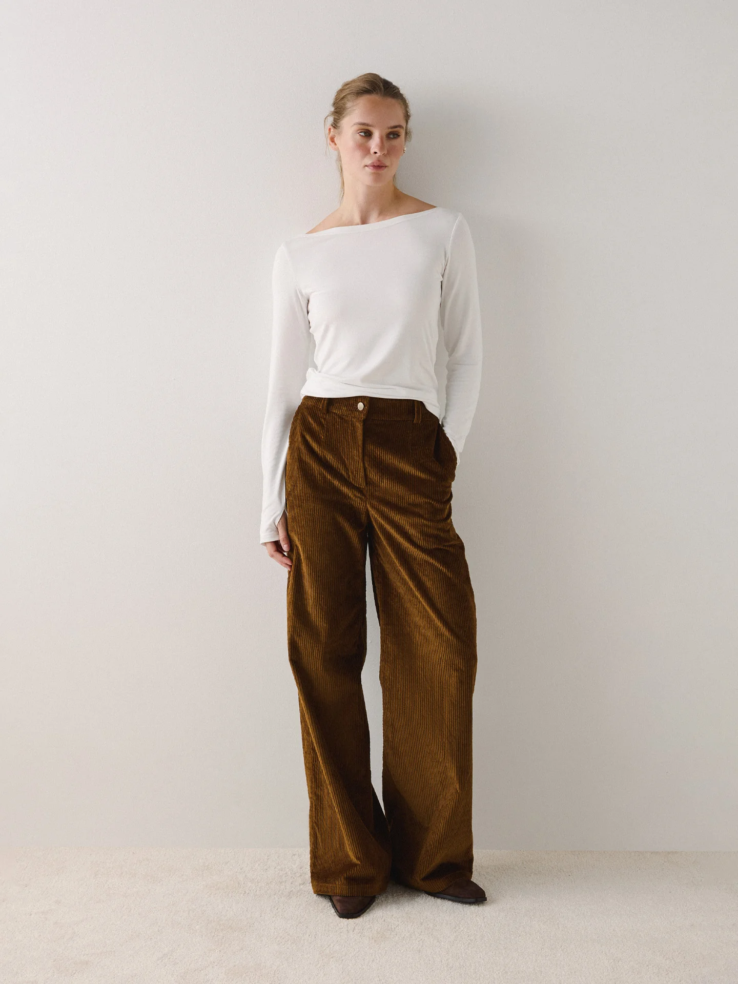 Вельветові штани Journey коричневі