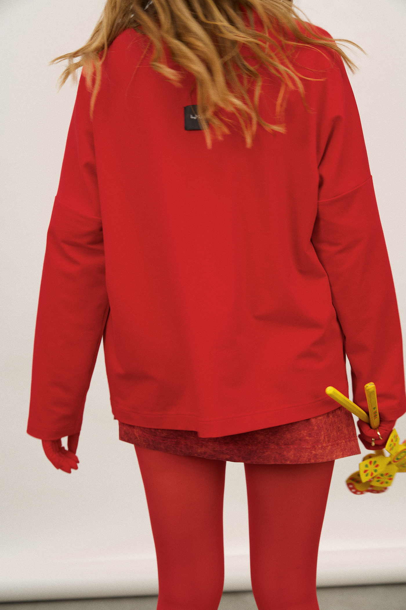 Лонгслів жіночий червоний з вишивкою "Коник"