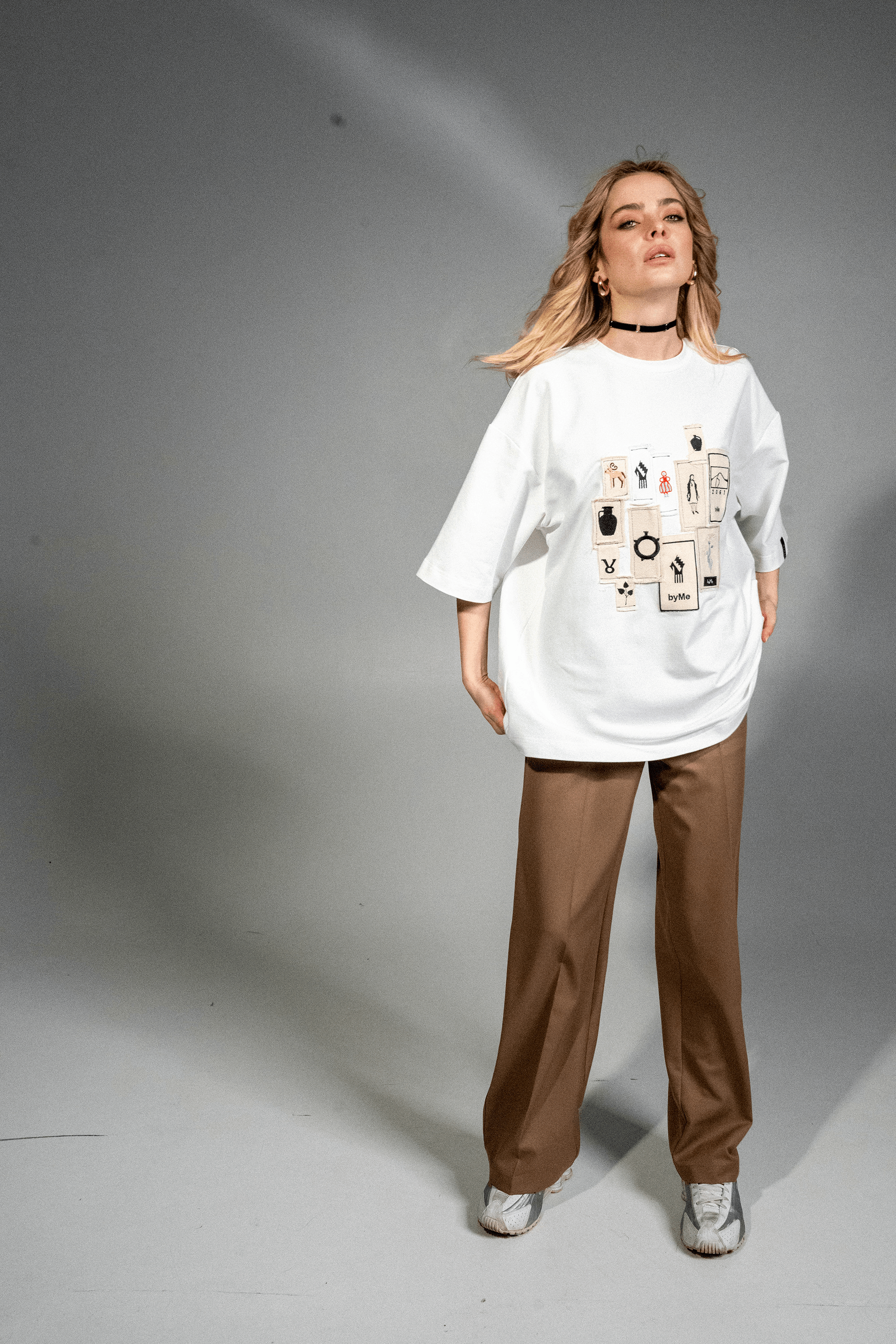 Молочна жіноча футболка "Архівні сенси"