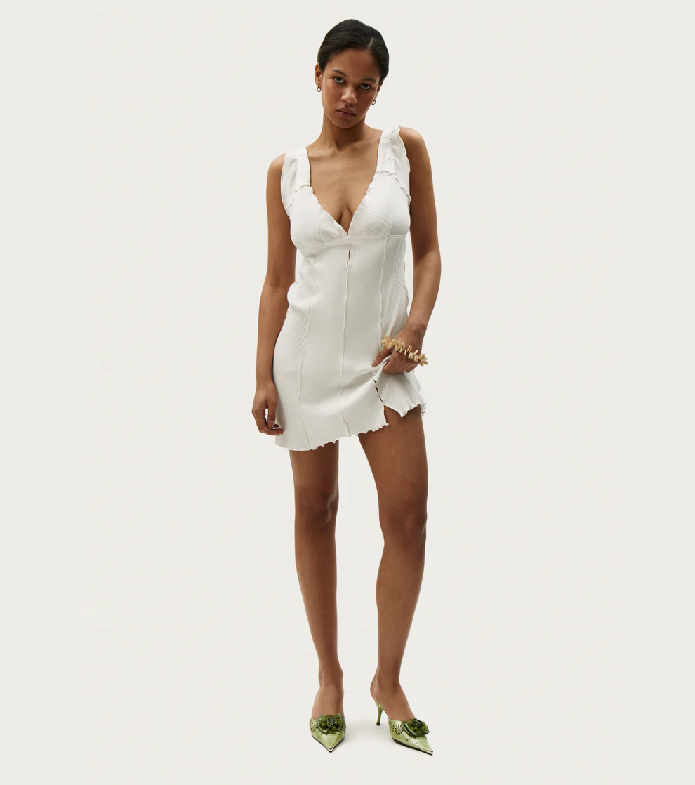 Сукня хвиляста молочна