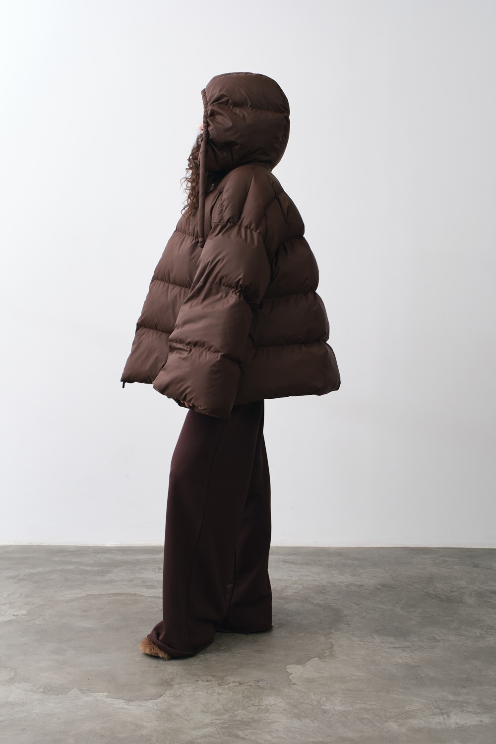 Пуховик «Embrace» шоколадний