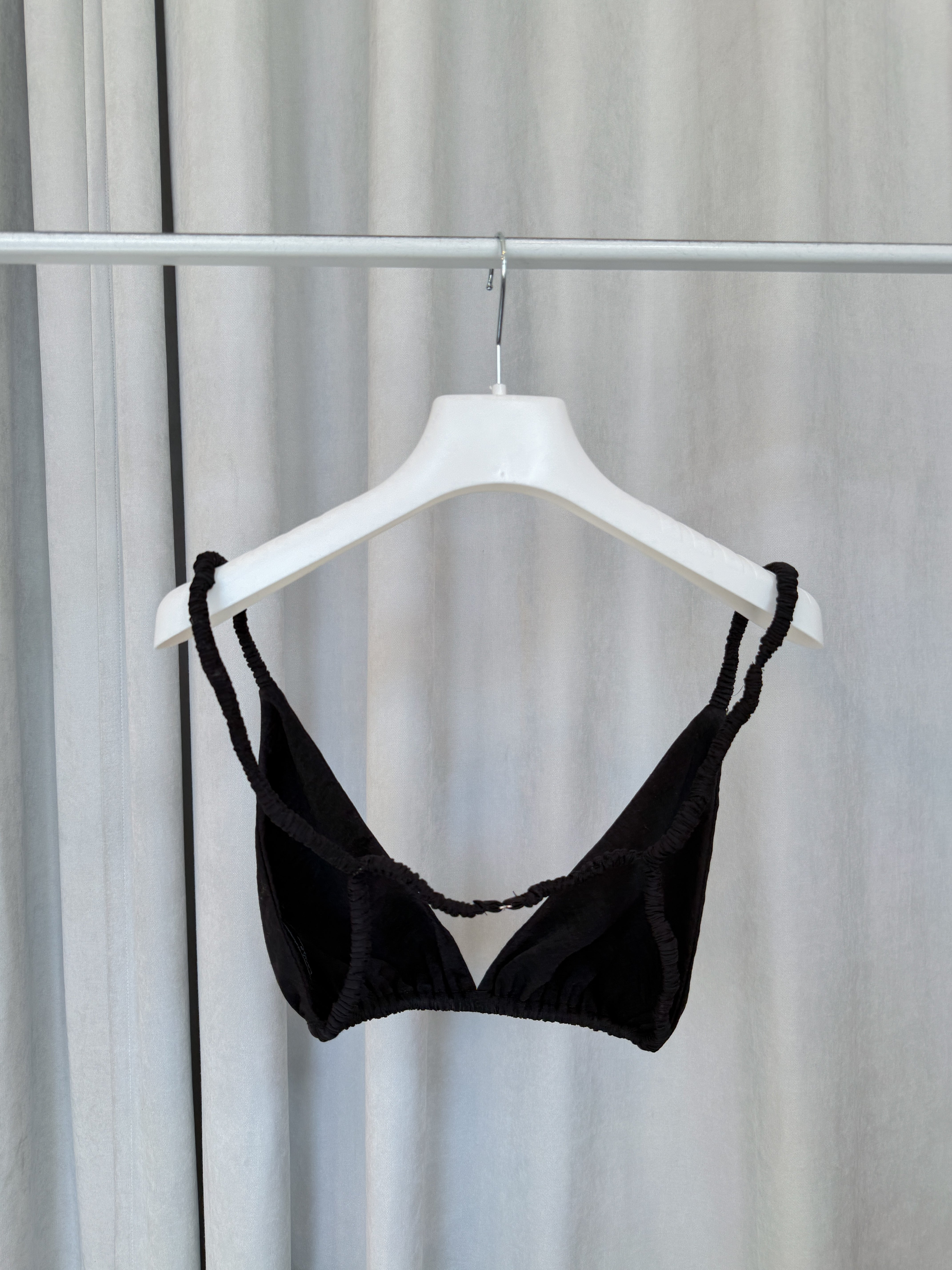 Чорний топ Muse