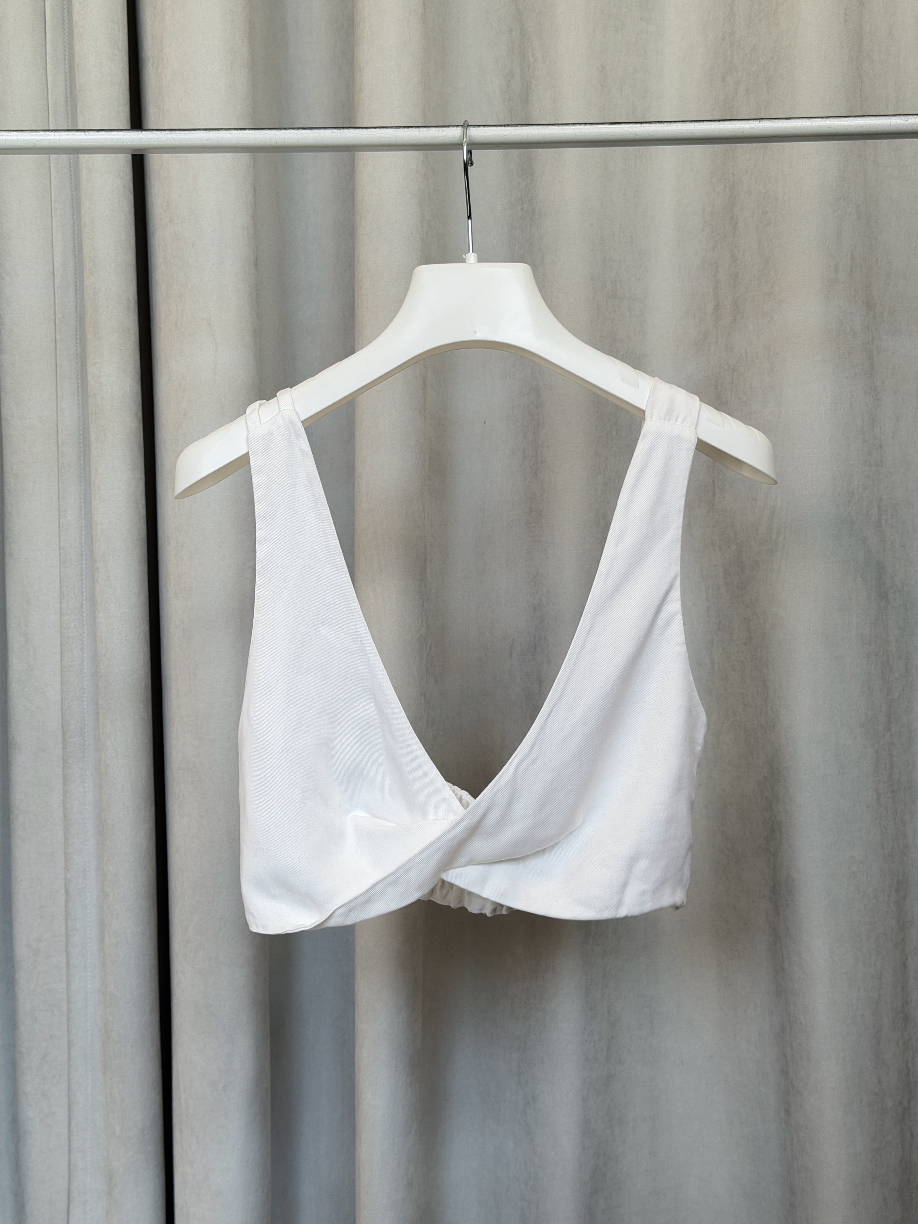 Білий топ Harmi