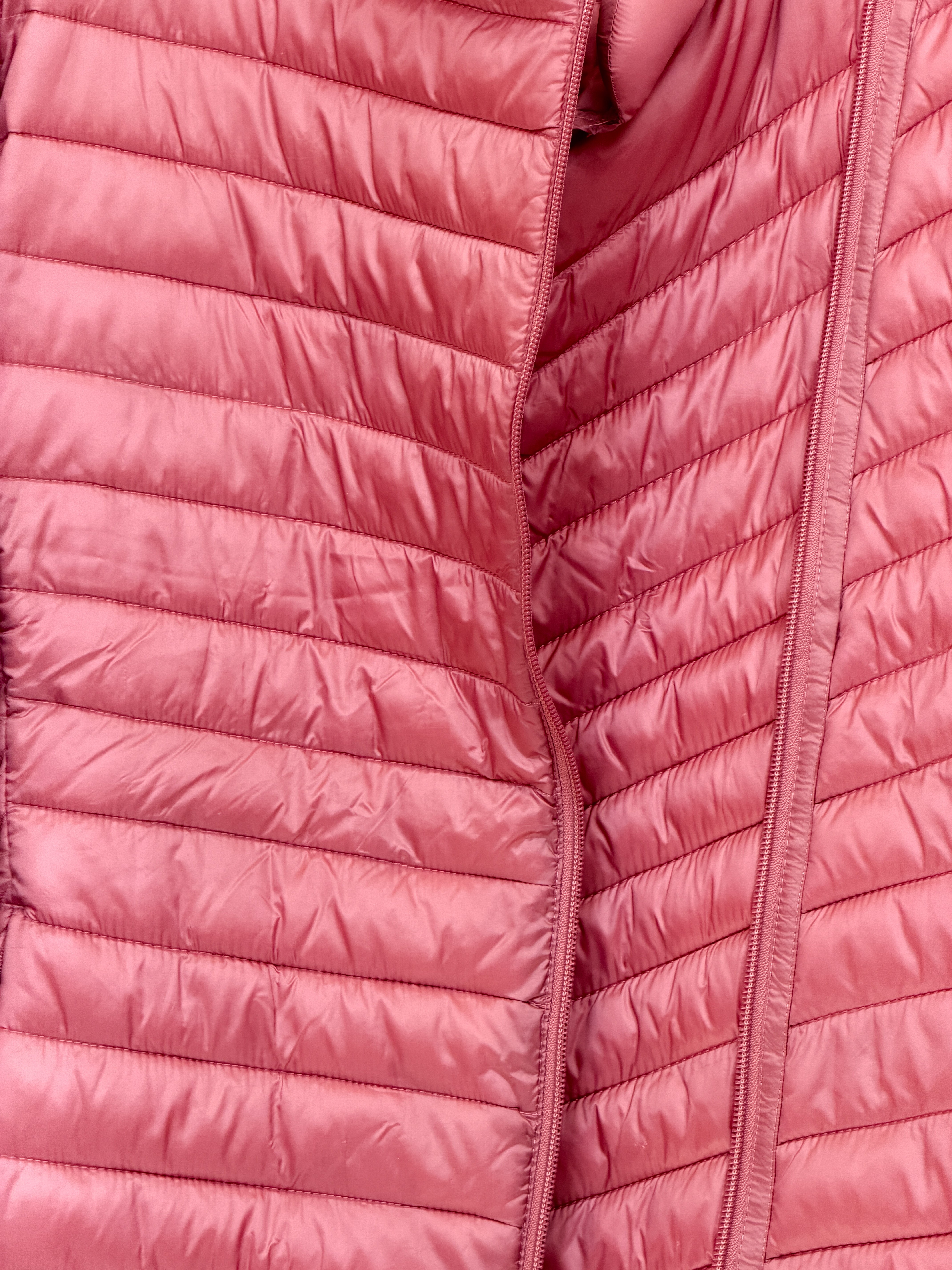 Рожева куртка