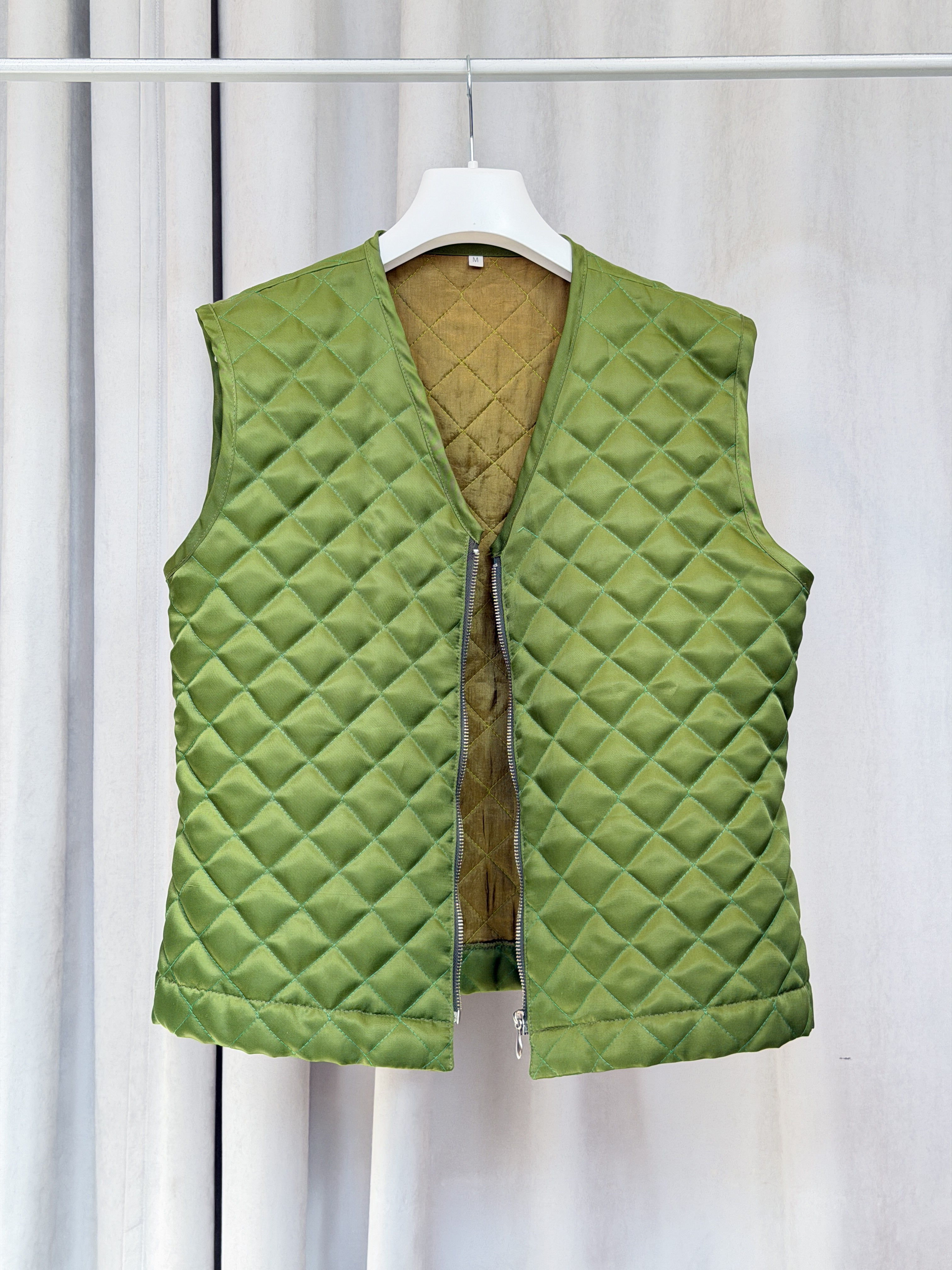 Жилет зелений