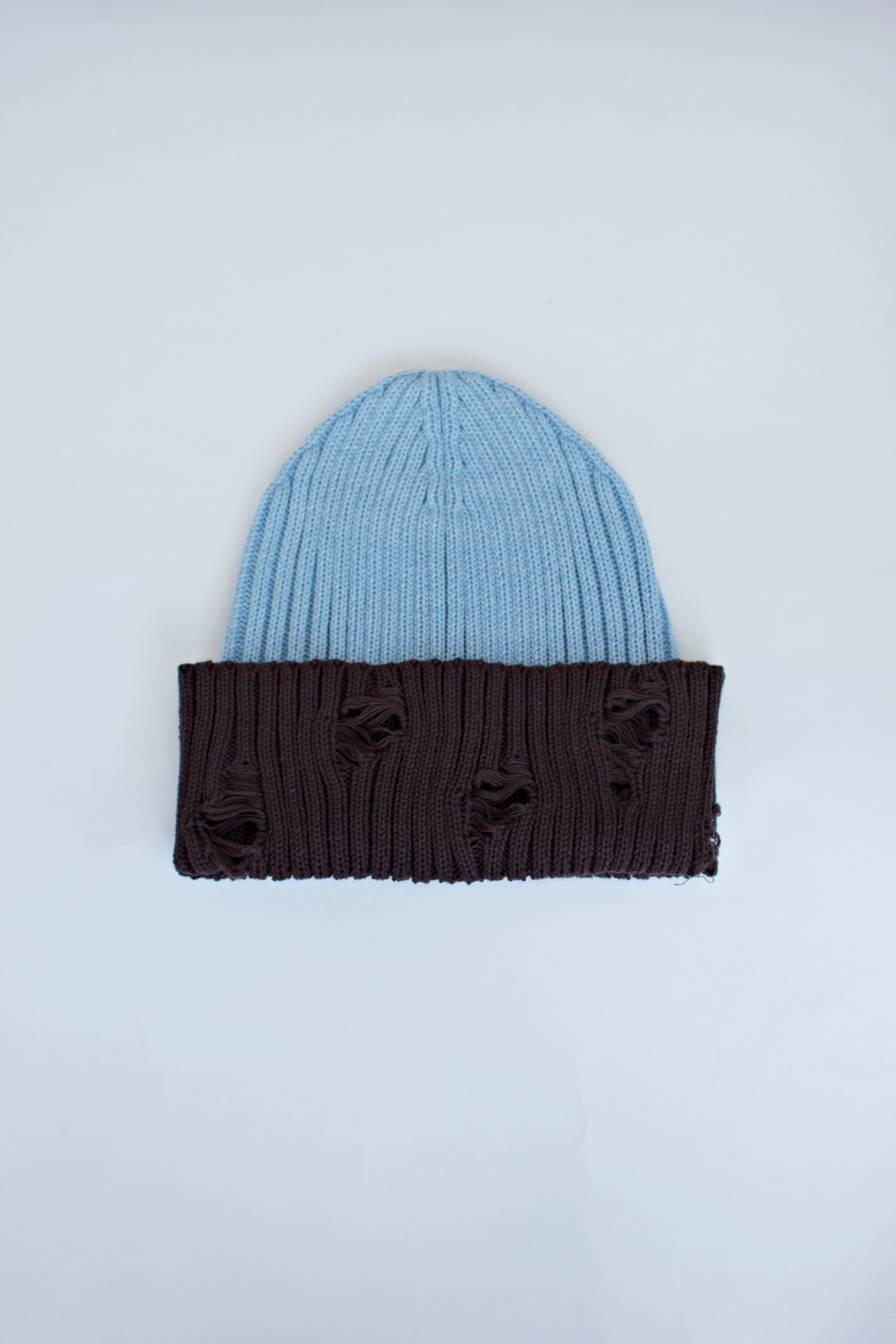 Шапка блакитно-коричнева