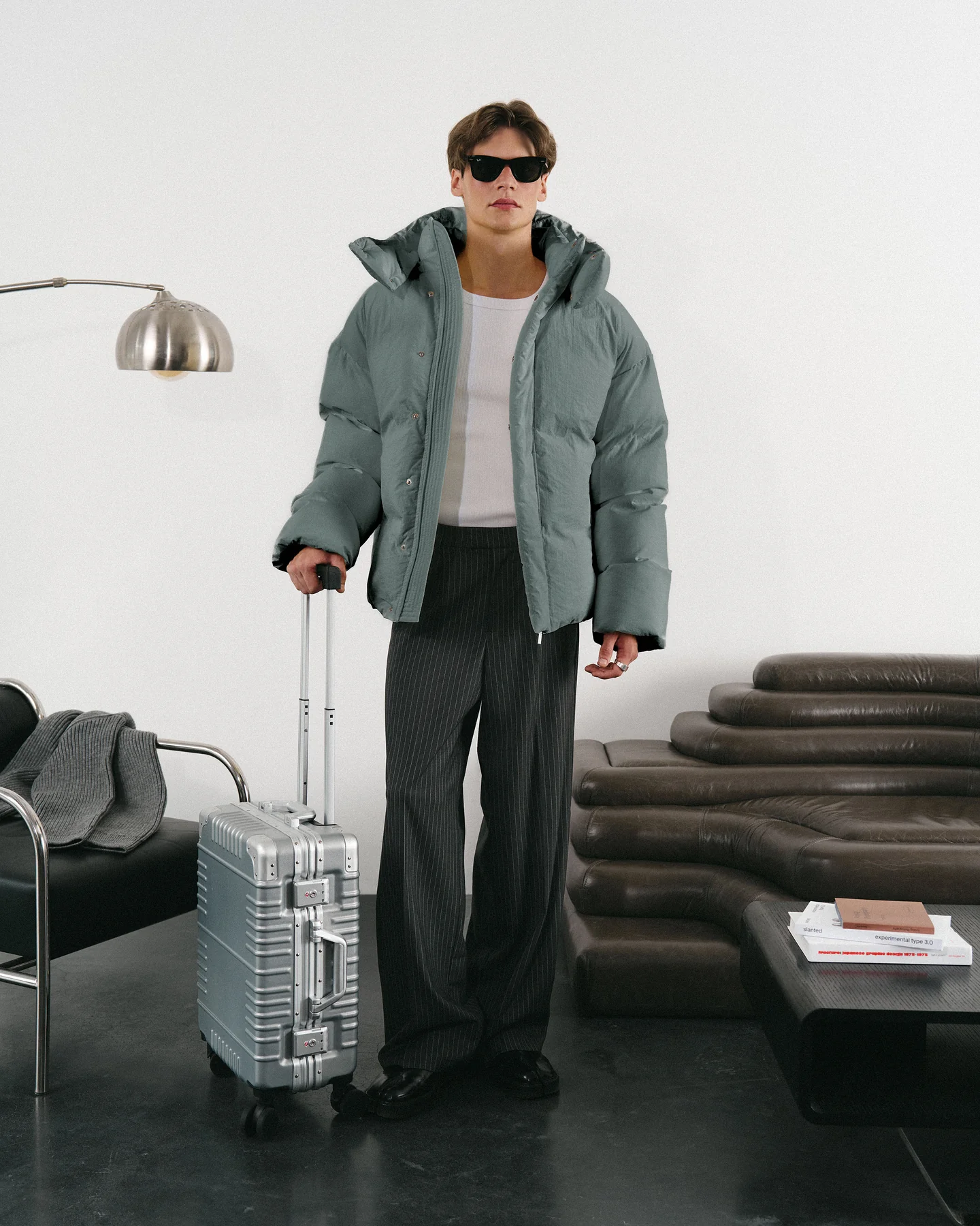 Сіро-блакитний пуховик