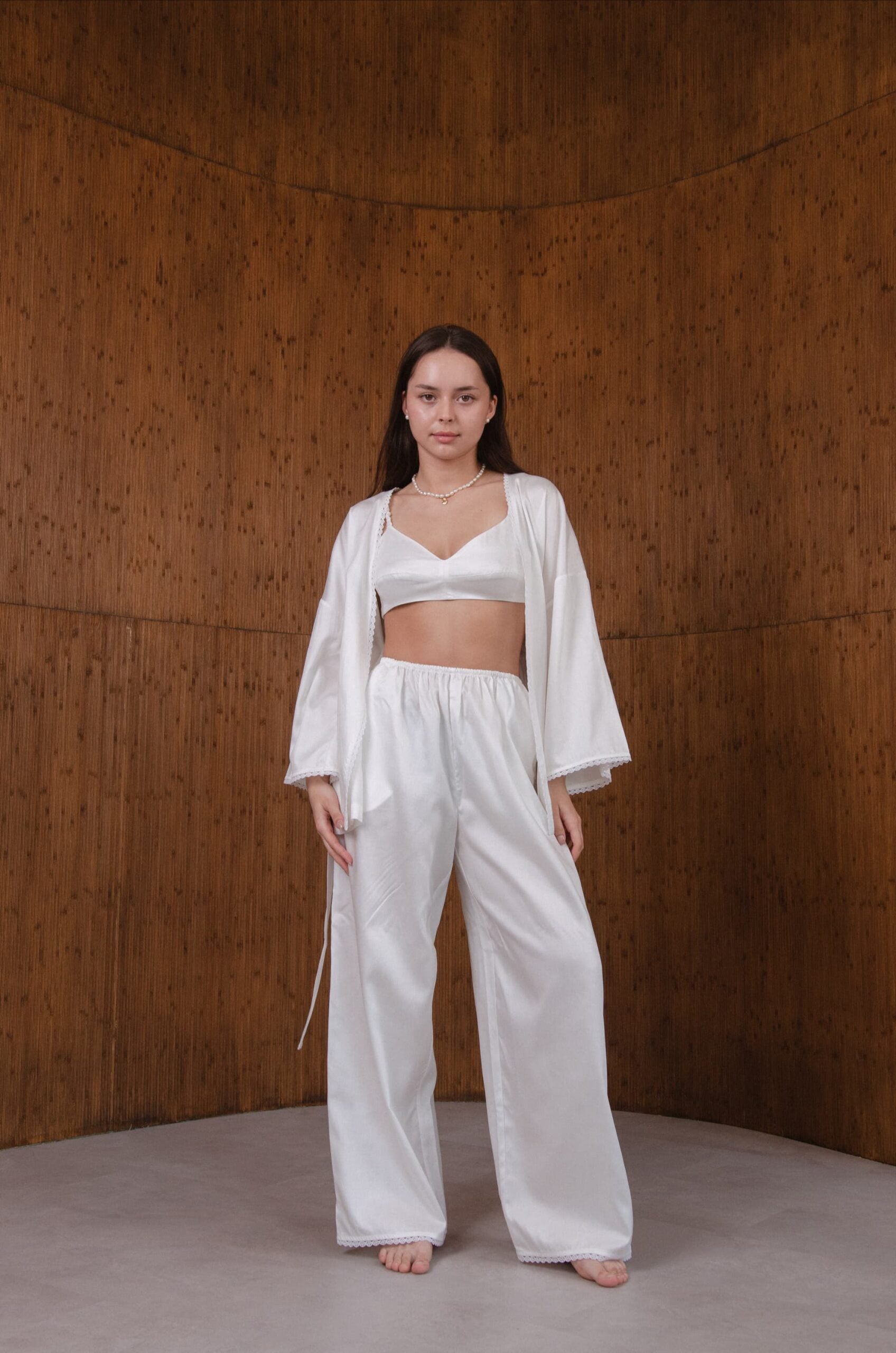 Домашній костюм білий – штани, топ, короткий кардиган