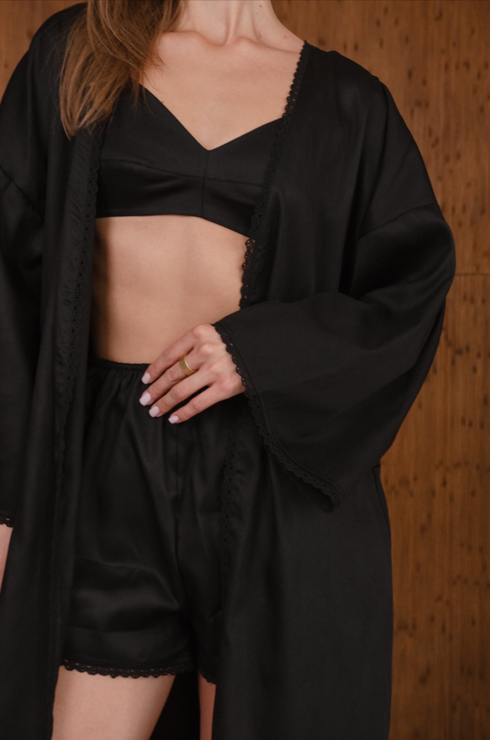 Домашній костюм чорний – шорти, топ, довгий кардиган