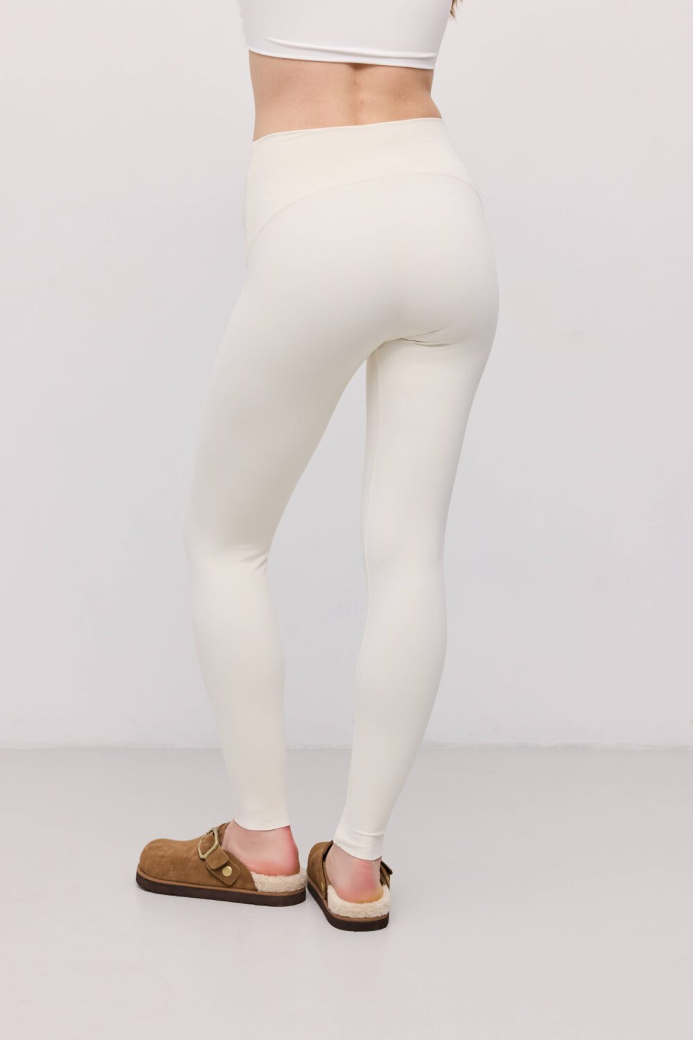 Утеплені легінси Gabbie butter молочні