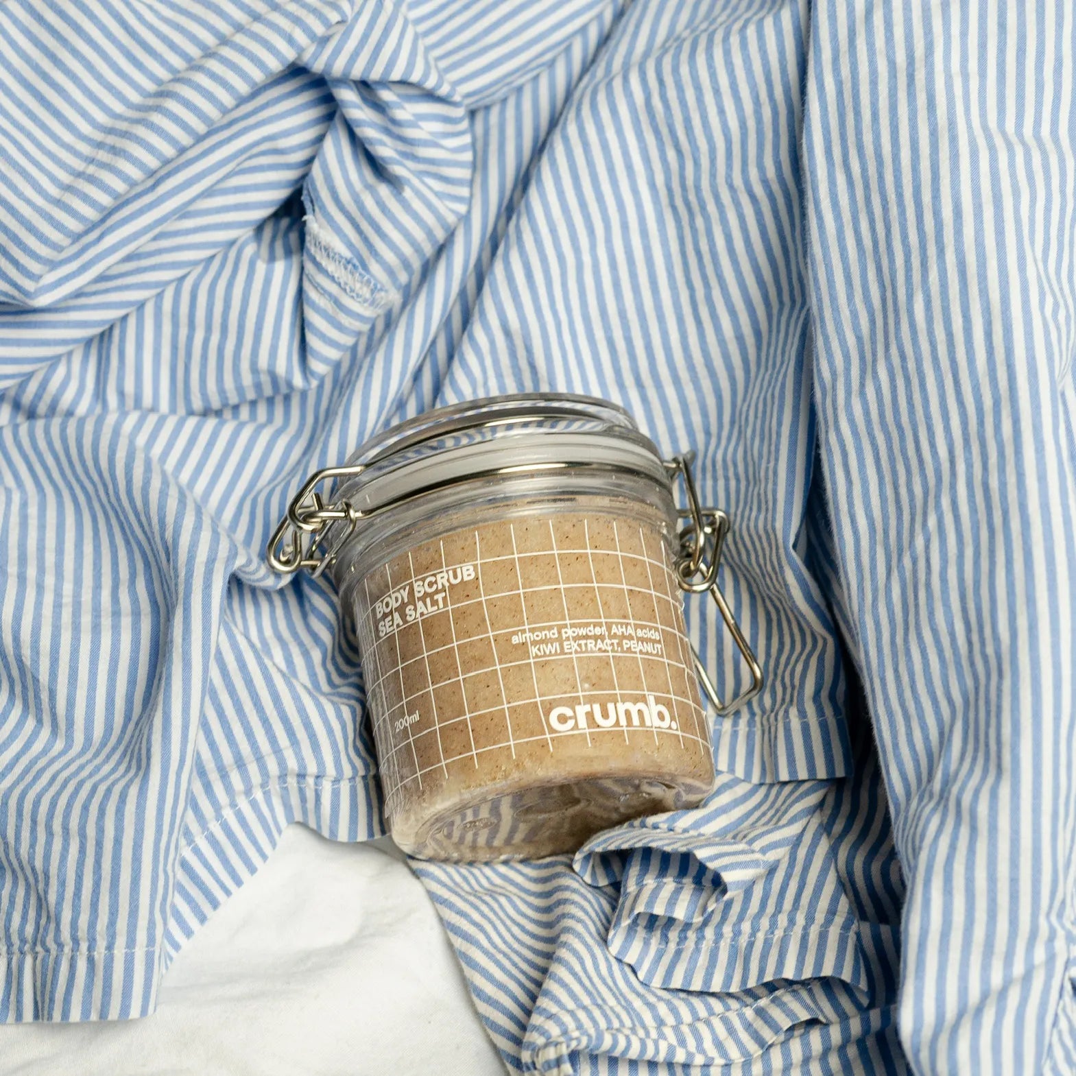 Сольовий скраб для тіла з AHA-кислотами 200 ml – Crumb