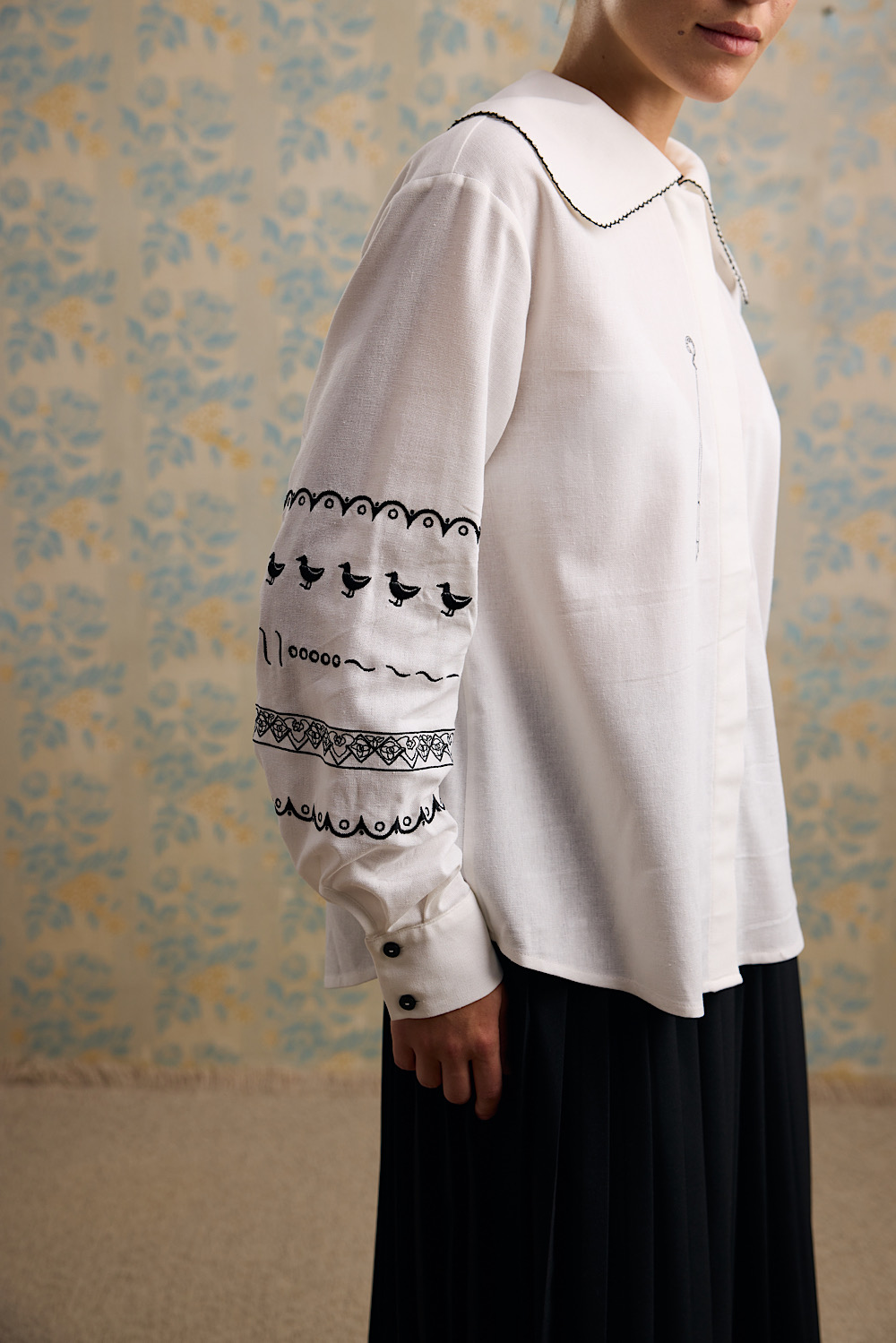 Біла вишита сорочка "Леся"