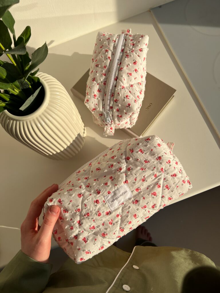Косметичка pretty roses
