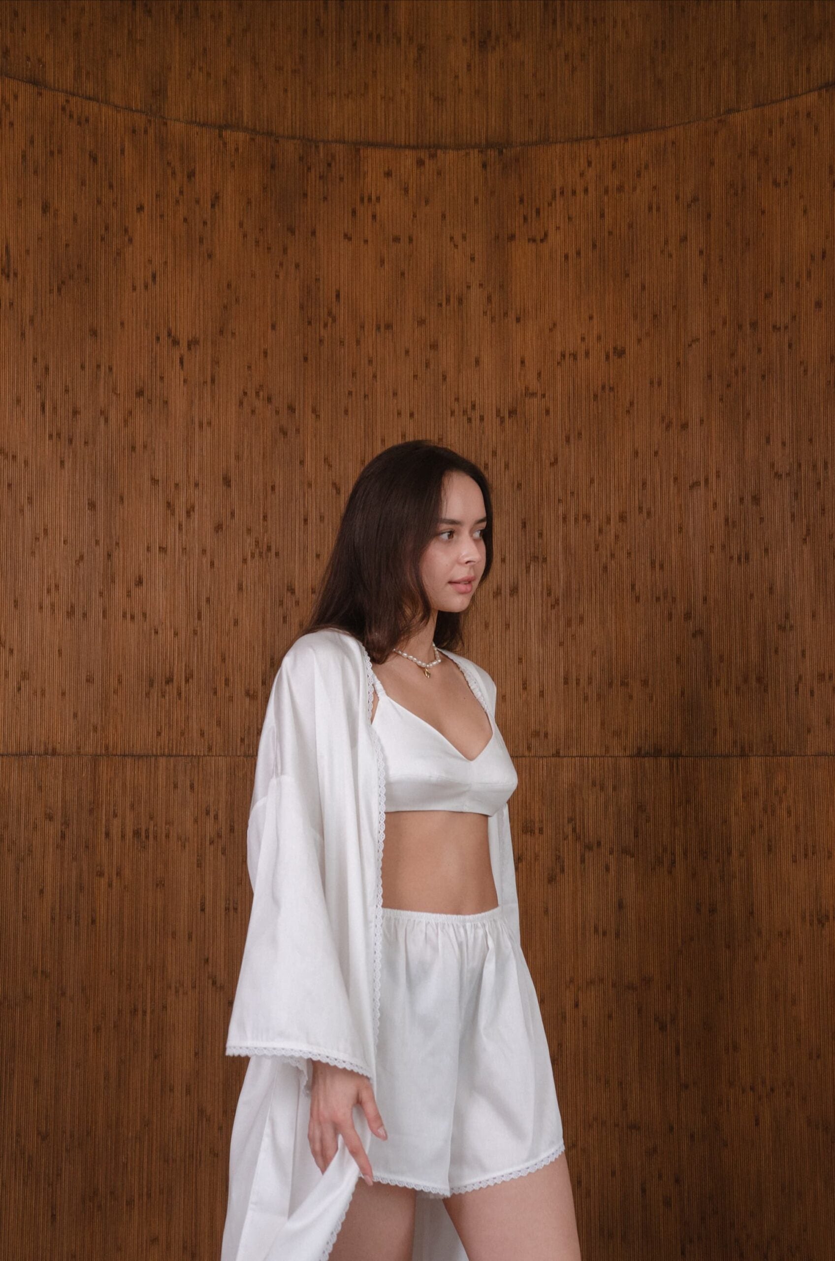 Домашній костюм білий – шорти, топ, довгий кардиган