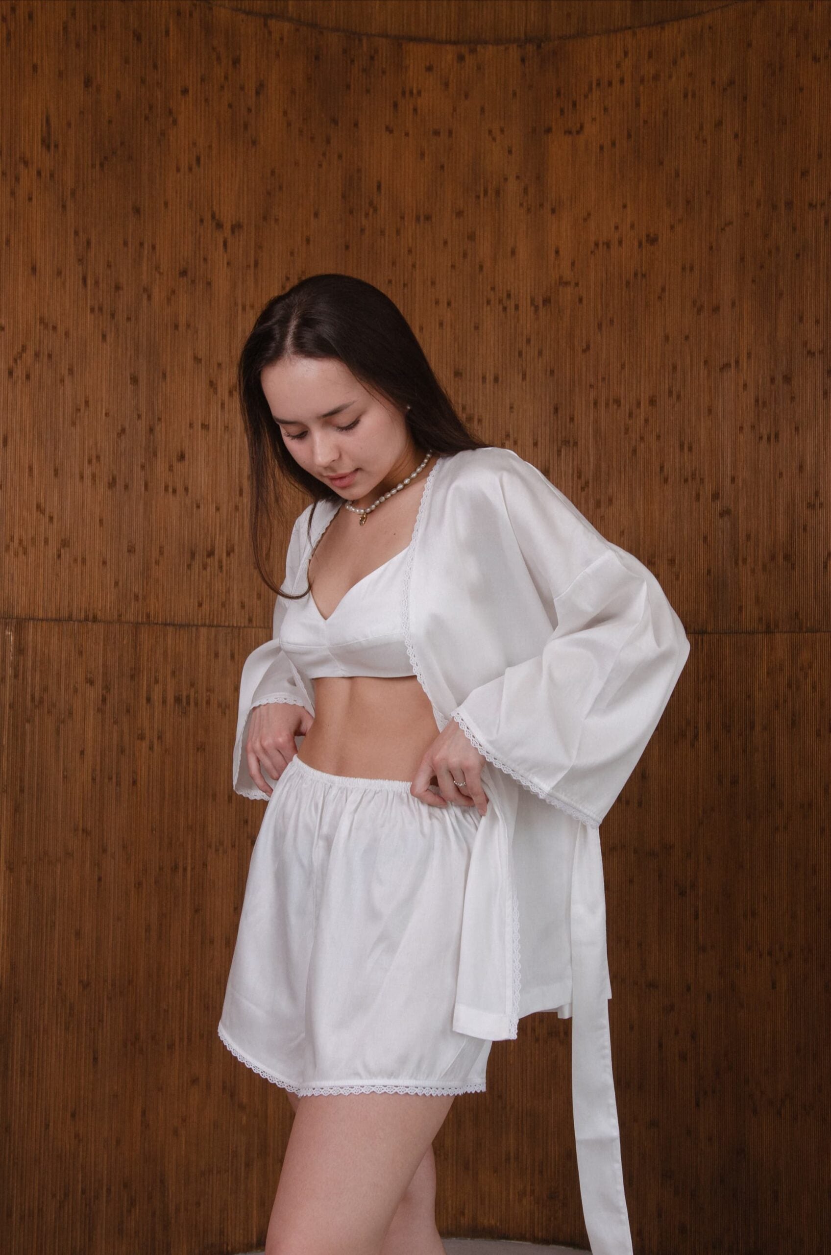 Домашній костюм білий – шорти, топ, короткий кардиган