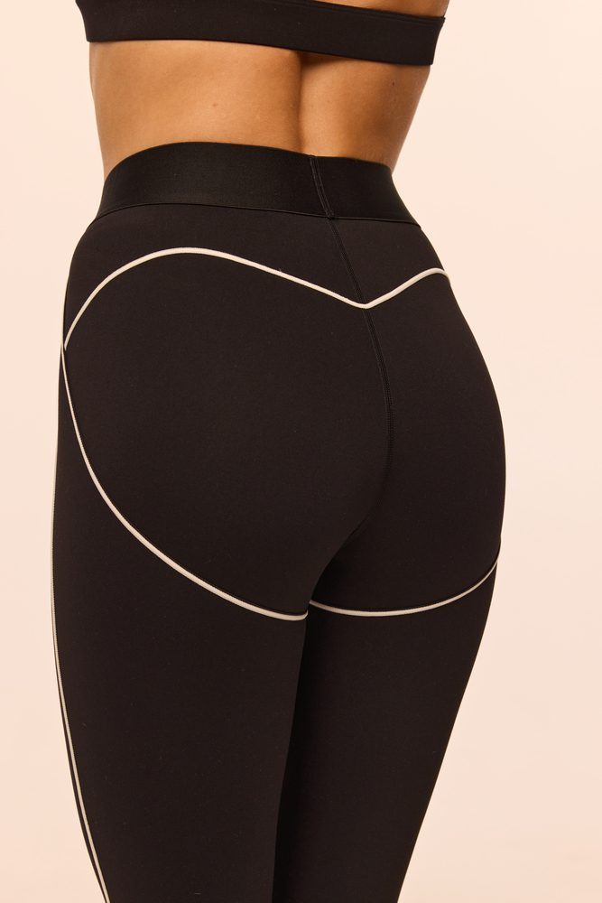 Легінси з декоративними швами Heart чорні з білим