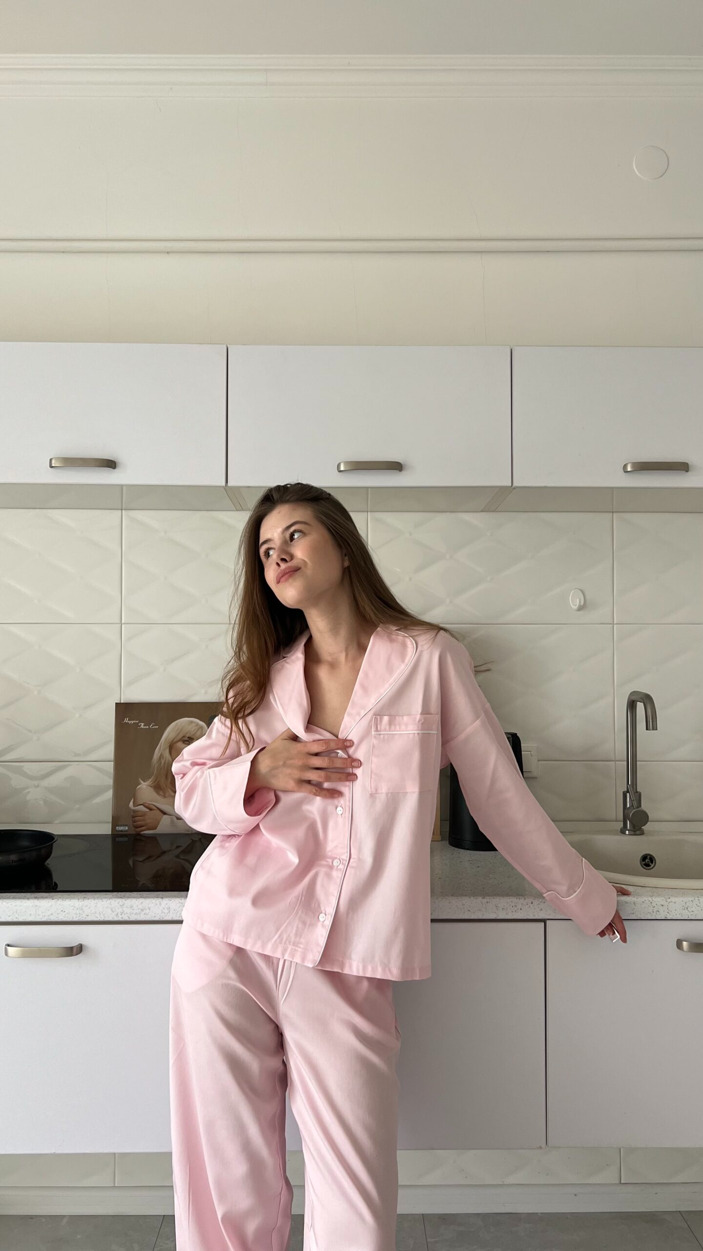 Рожева сатинова піжама з білим кантом