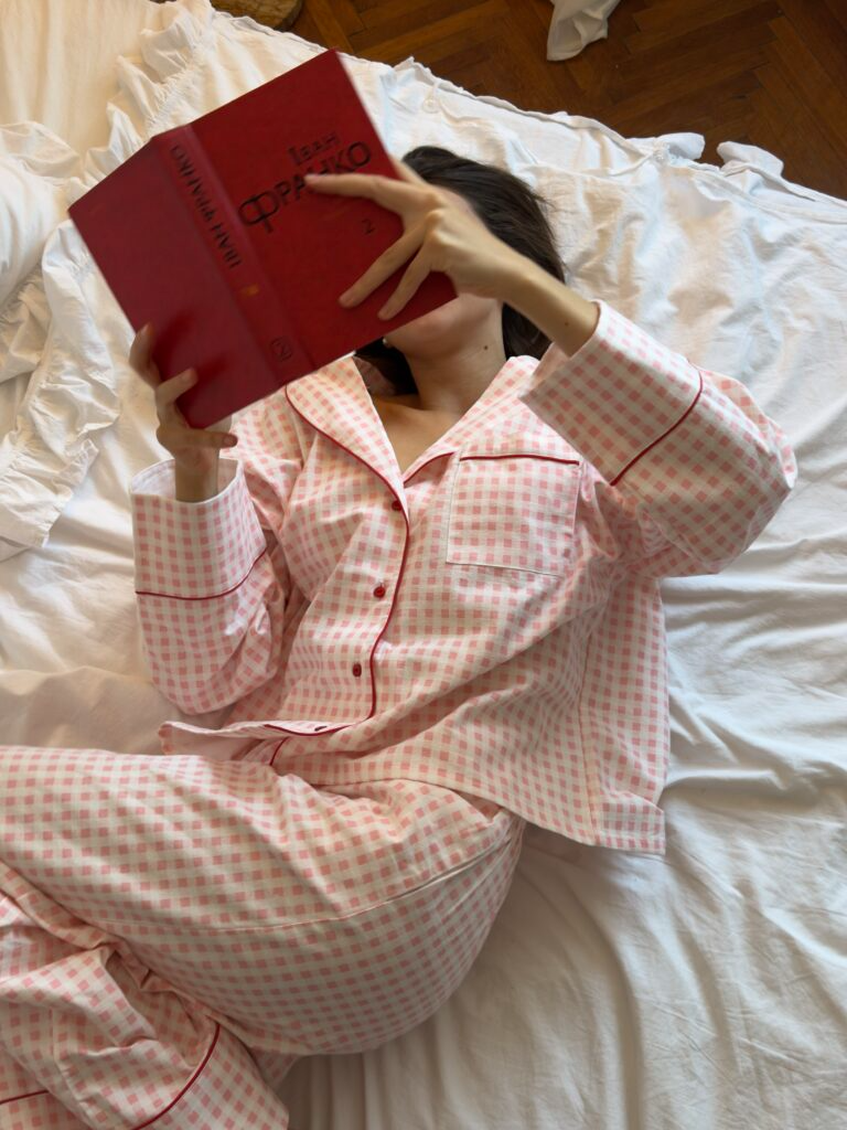 Піжама з фланелі у клітинку рожева з червоним кантом